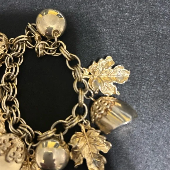 Antique Gold Leaf Charm Bracelet - Picture 3 of 5